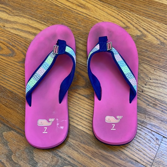 Vineyard Vines Flip Flops - Picture 3 of 5